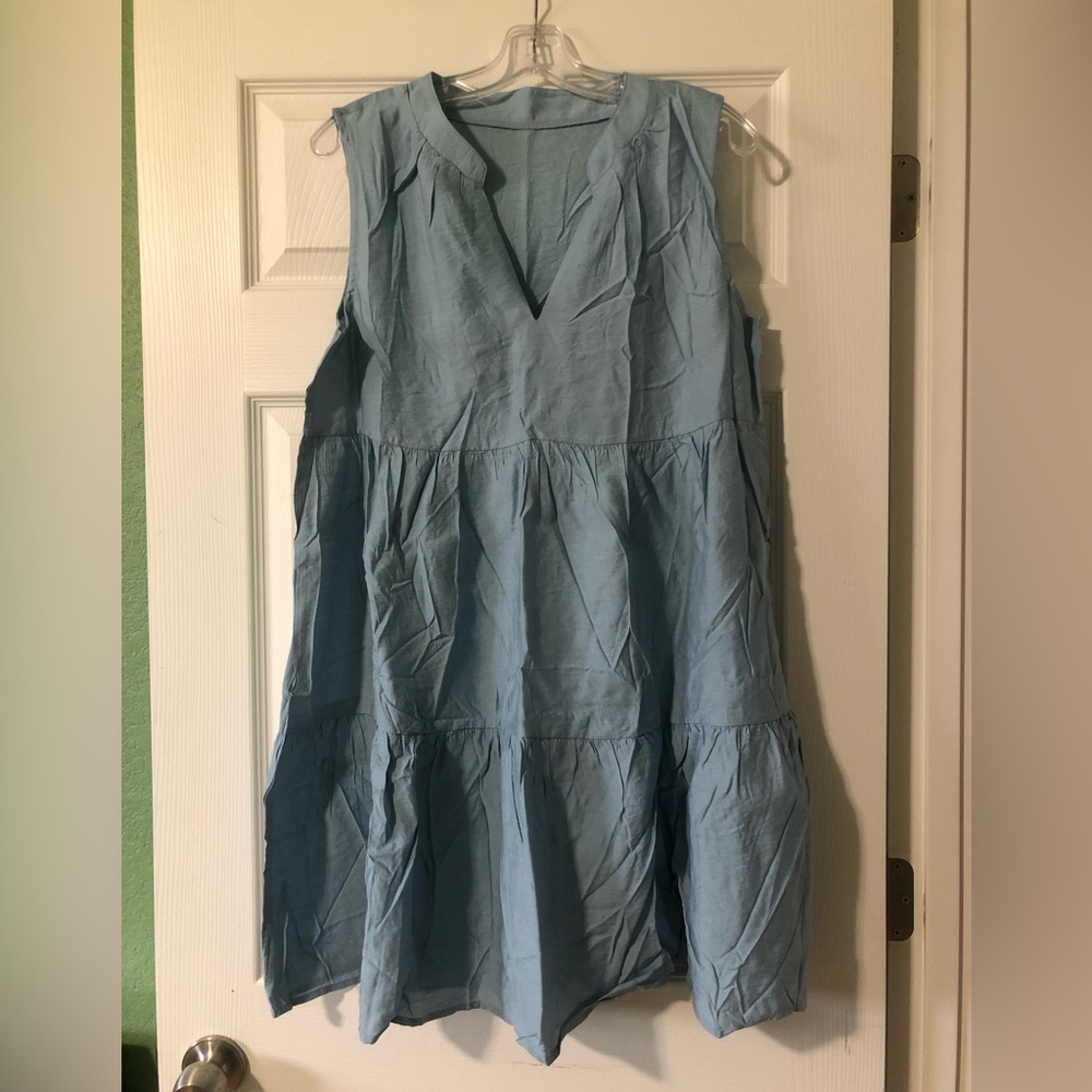 Brand new never worn ToPerth dress size small